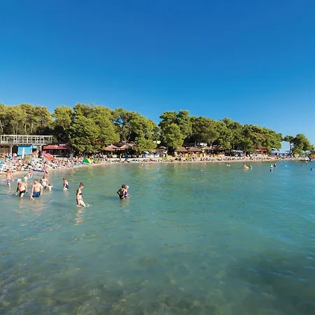 Cozy In Radosinovci With Kitchen Σπίτι διακοπών