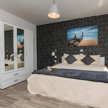 Σπίτι διακοπών Cozy In Radosinovci With Kitchen *