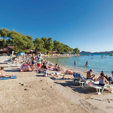 Cozy In Radosinovci With Kitchen Σπίτι διακοπών Drliceve Kuce