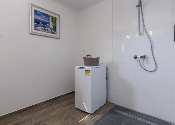 Casa vacanze Cozy In Radosinovci With Kitchen Radosinovac